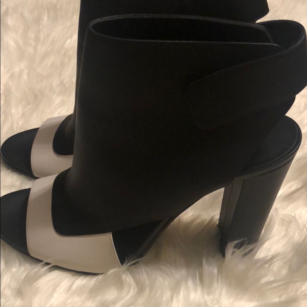 Shoes - Picture 3 of 5